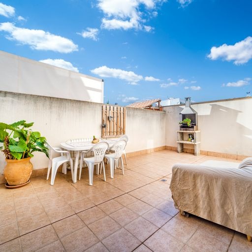 PLANTA BAJA CON APARCAMIENTO Y TRASTERO EN ZONA TRANQUILA – ES VIVERO