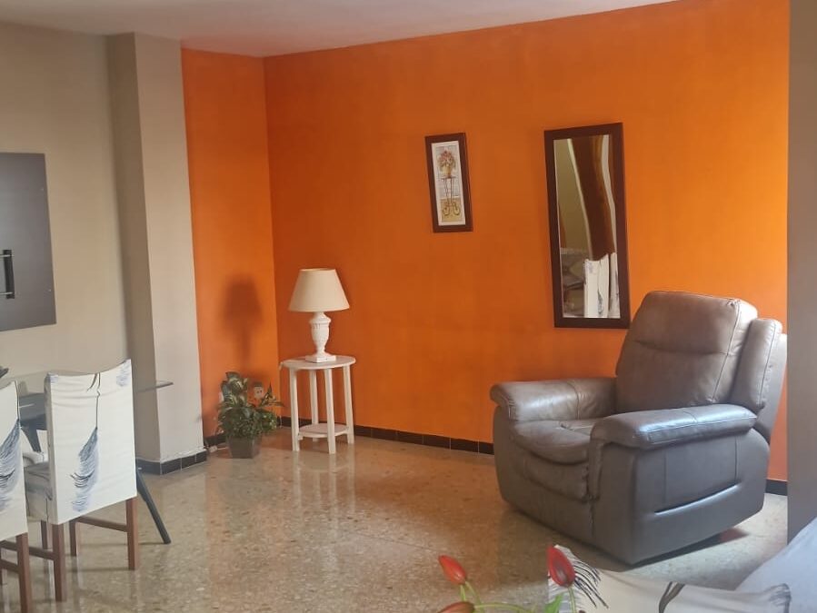 EXCELENTE OPORTUNIDAD DE VIVIENDA DE 3 HABITACIONES EN ZONA MOLINOS