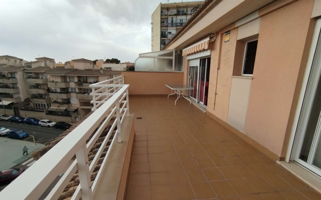 ATICO DE  2 HABITACIONES CON TERRAZA SOLARIUM EN EL ARENAL