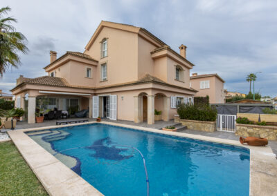 ESPECTACULAR CHALET UNIFAMILIAR CON PISCINA EN SES VINYES DE SON VERI – MARRATXI