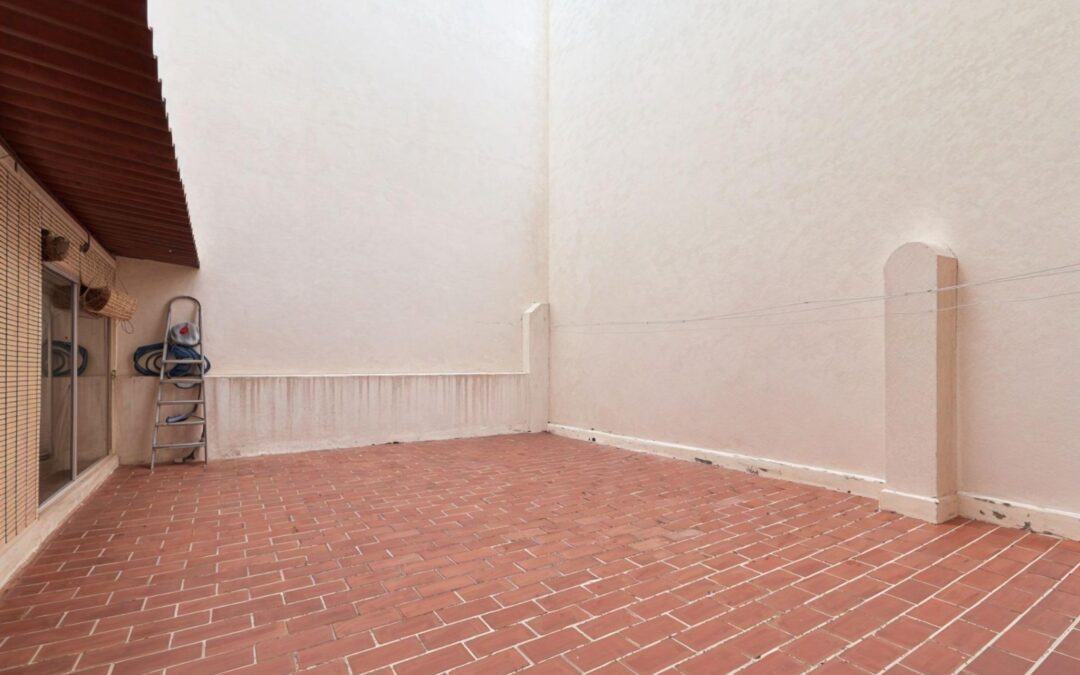 EXCLUSIVO PISO DE 3 DORMITORIOS CON AMPLIA TERRAZA EN SANTA CATALINA – PALMA