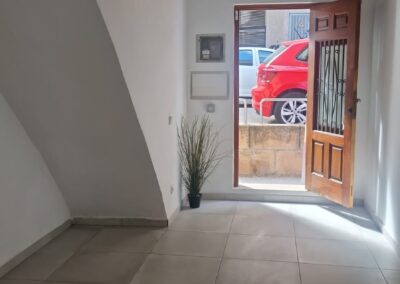 BONITA PLANTA BAJA REFORMADA CON TERRAZA DE 20 m2 ZONA AVDA ARGENTINA – PALMA