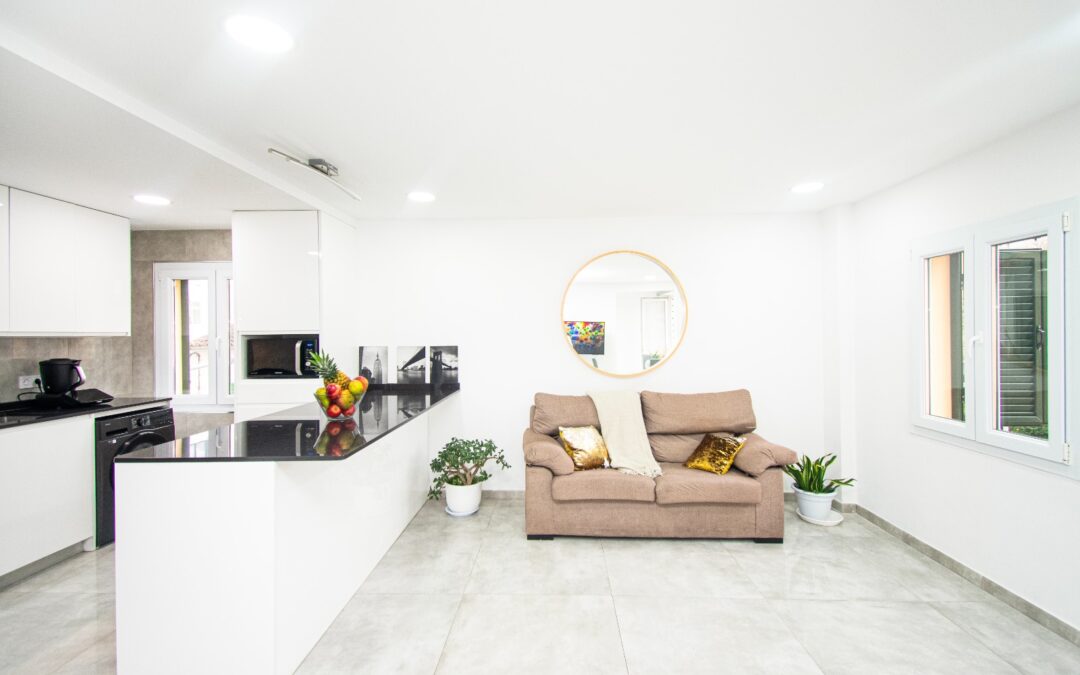 EXCLUSIVO PISO REFORMADO DE 3 HABITACIONES Y 2 BAÑOS JUNTO A SANTA CATALINA – PALMA